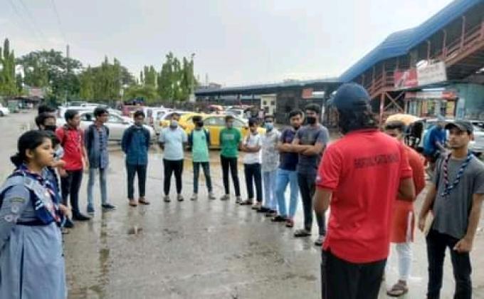 সাপ্তাহিক ট্রুপ মিটিং 