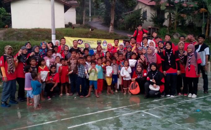 University Community Engagement Kumpulan Latihan Kelanasiswa (UCE-KAWIE KLKMUM) 2015