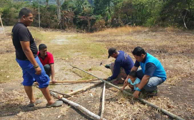Gotong-royong Membina Pintu Gerbang Kem Pengakap Negeri Sembilan