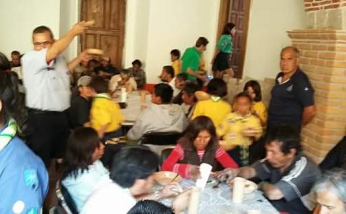 Alimentando a Nuestra Gente
