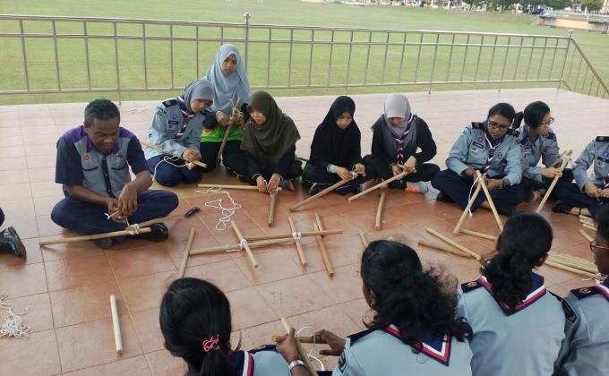 MINGGU 4 ( IKATAN DAN KAWAD)