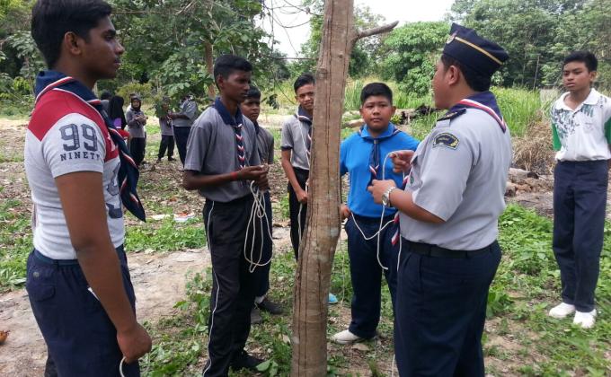 Perkhemahan Lencana Usaha Pengakap Muda Daerah Jempol 2016
