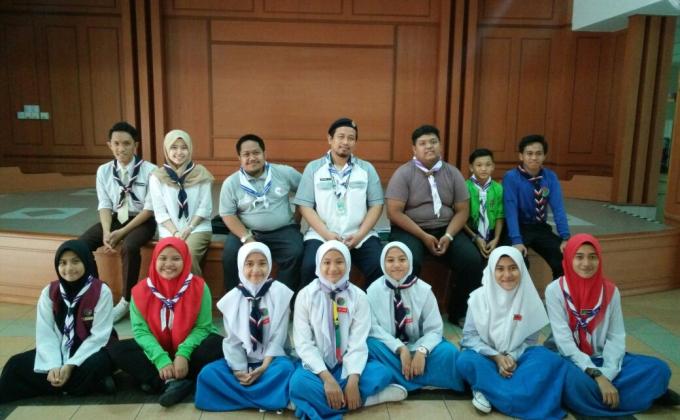 world scout scarf day 