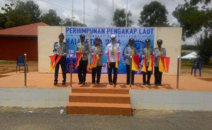 KEM PENGAKAP LAUT