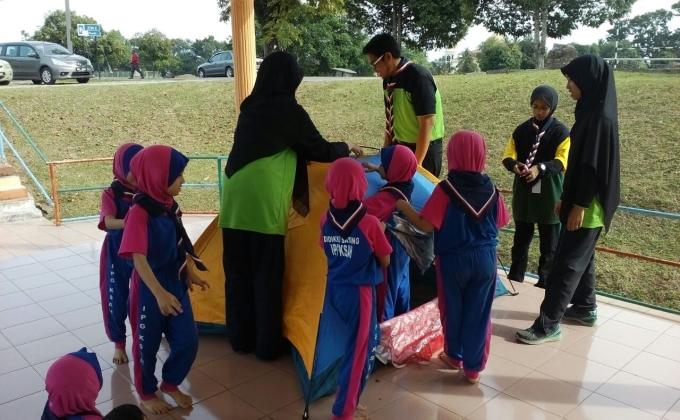 Teaching Bee Scout