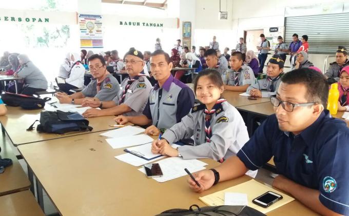 Taklimat bersama orang-orang Penting