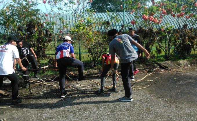 Pembersihan Tapak Kem 