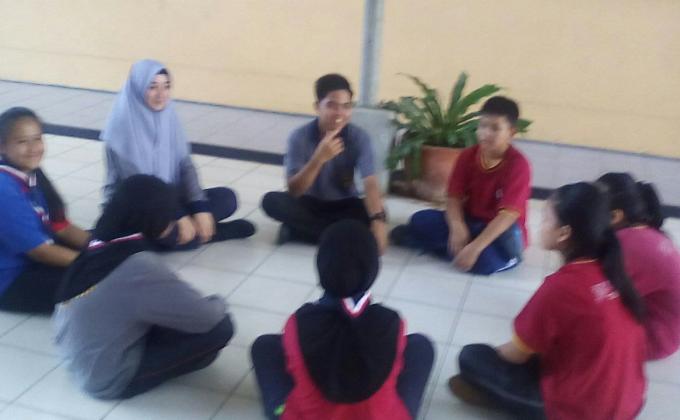 Persahabatan bermula daripada arena perkenalan.