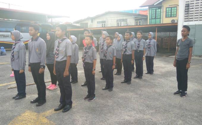 Latihan Kawad Kaki untuk Persediaan PERAJA