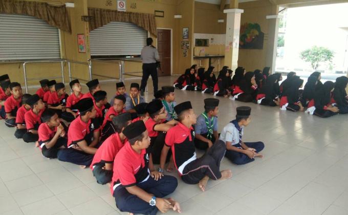Satu Hati Dengan Anak2 Yatim