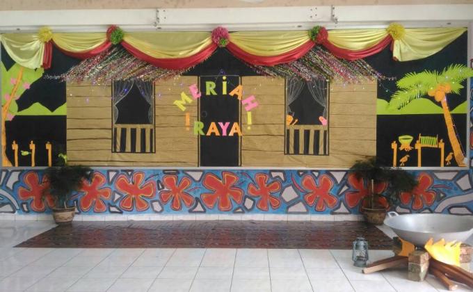 Hiasan latar suasana kampung
