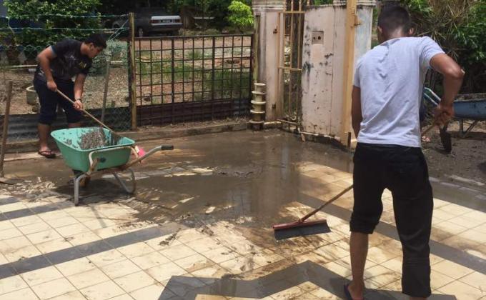 Bantuan Pembersihan Hujan Lumpur di Jitra