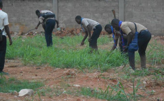 Scouts Messengers of Peace and the 13th Goal of SDGs/LES SCOUTS FACE A L'ODD 13