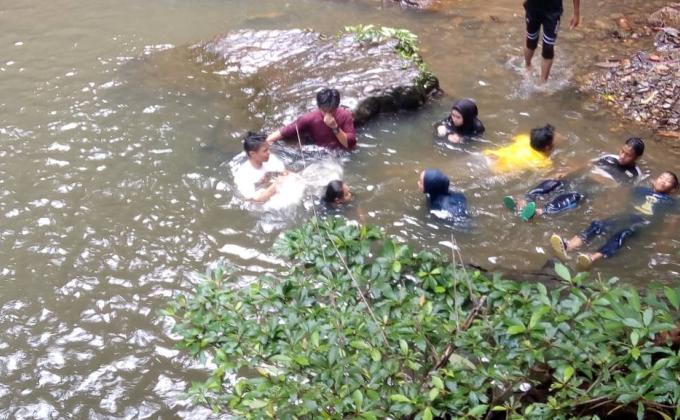 Ekspedisi ke Air Terjun Wong Pala Munsoh Ulu Sarikei