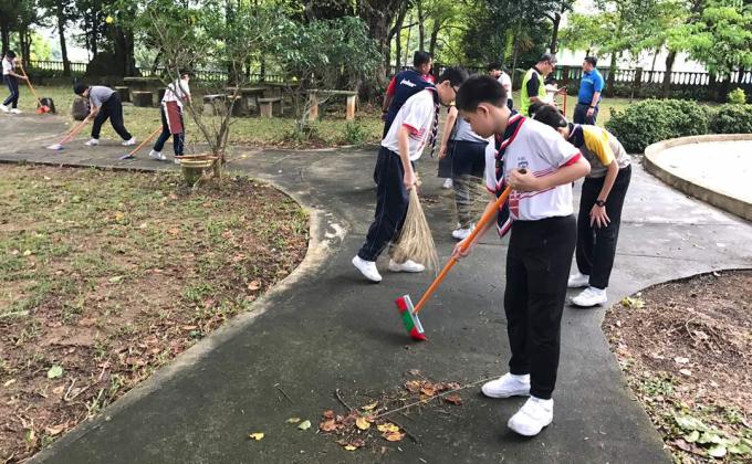 International Peace Day_Mari Bergotong royong Amal