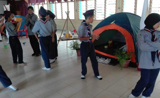 PERTANDINGAN MEMASANG KHEMAH
