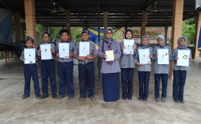 KEM LENCANA KERIS EMAS DAERAH MARAN 2017