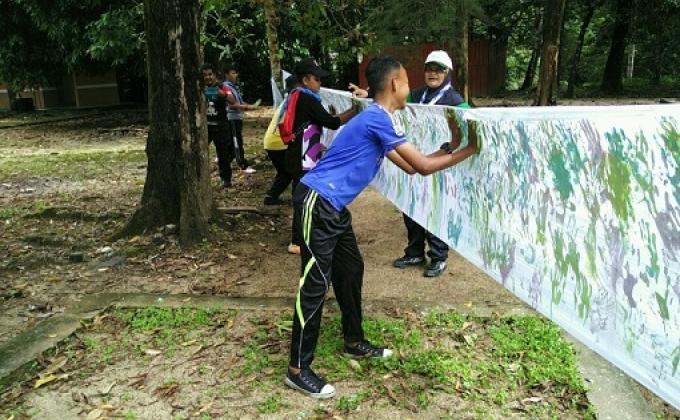 "Oooo... ahli Pengakap pun jadi Messenger of Peace (MOP)", ucap adik-adik Pengakap Kanak-Kanak di Terengganu