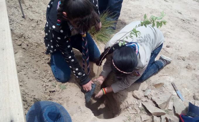 Plantando junto con la Tropa Manchego
