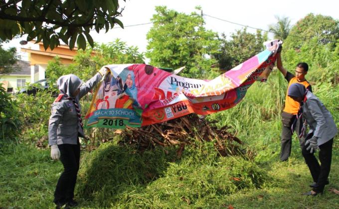 PROGRAM GOTONG-ROYONG ZIARAH KASIH YAB MENTERI BESAR SEMPENA PROGRAM YAB MENTERI BESAR DAERAH KINTA 
