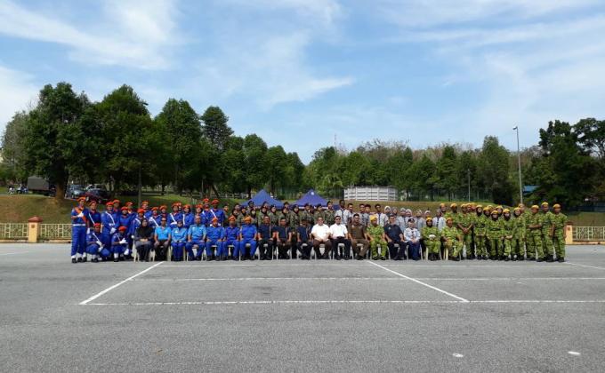 KARNIVAL UNIT BERUNITFORM POLITEKNIK SULTAN AZLAN SHAH.
