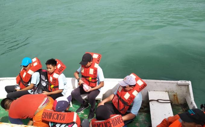 CAMPING ON SEA