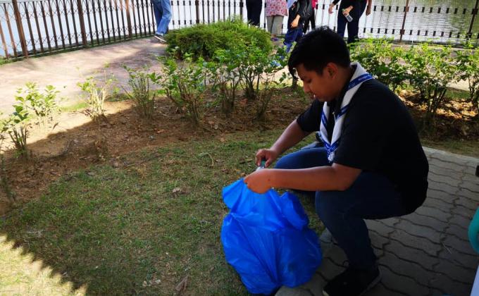 SW Voluntary Service: WalkSide by Rovs Project - Save The Bottle Caps conquering CBN Bubble Run! 