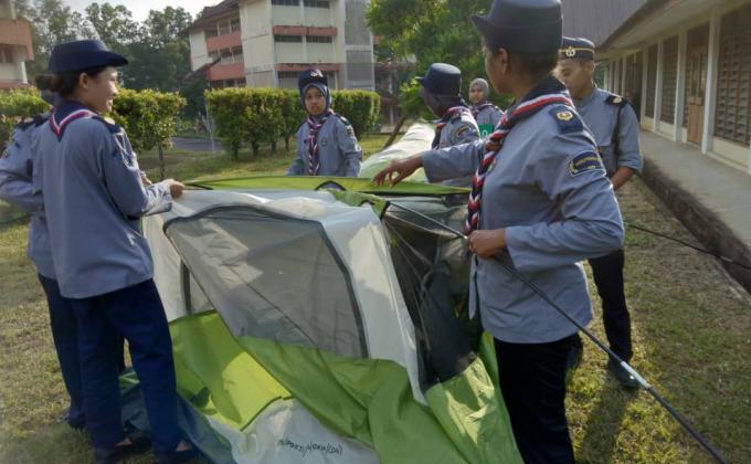 HARI PERTAMA KEM PENGAKAP MANIK KAYU 3A