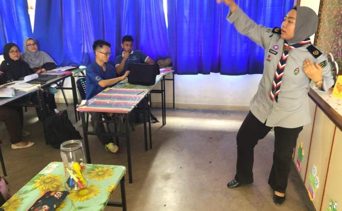 Perbincangan gimik Sambutan Hari Kemerdekaan
