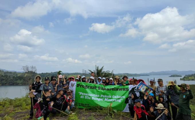 PROGRAM PENANAMAN POKOK GAHARU, BATANG AI SARAWAK.