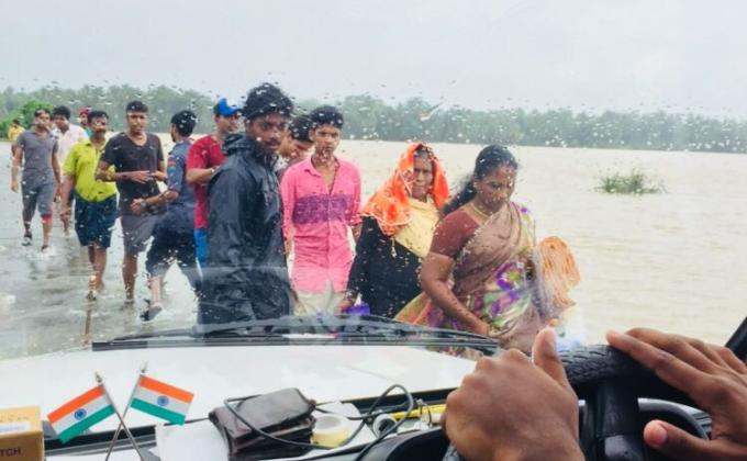 flood rescue service