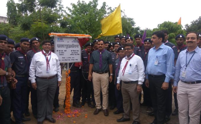 स्काउट सेंटर जगतपुरा पर किया व्रक्षारोपन