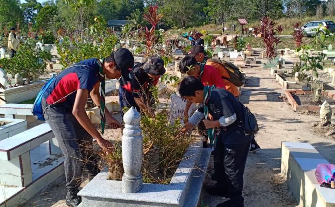 Kempen Membersihkan Tanah Perkuburan Orang-Orang Islam Kampong Terunjing Baru, Mukim Berakas, Brunei Darussalam