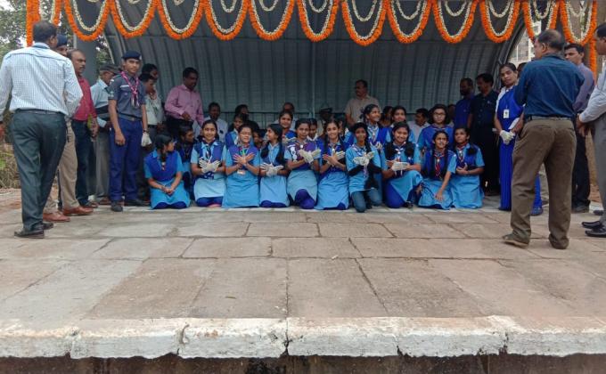 EARTH HOUR # CONNECT 2 EARH