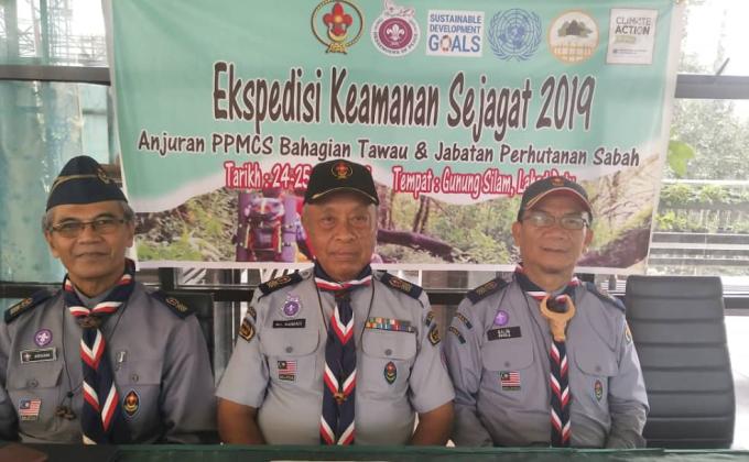 Peace Tour to Kayangan Tower 
