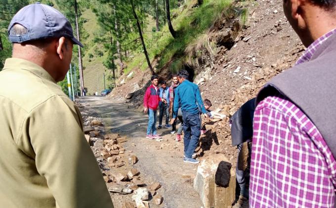 Helped in open the road