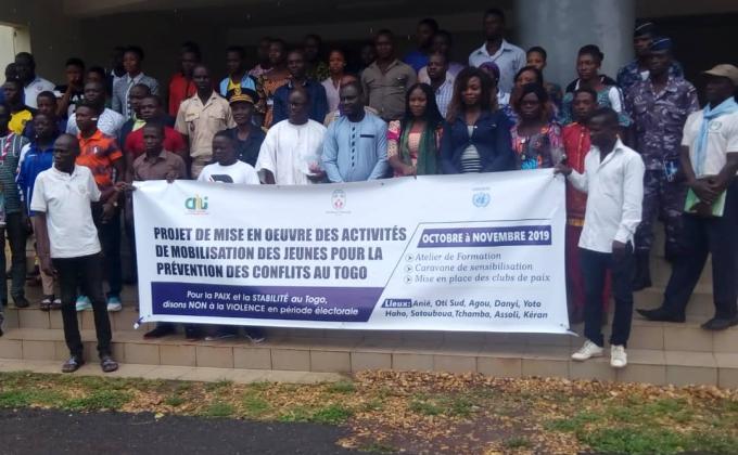 Sensibilisation sur la non violence des jeunes au Togo avant, pendant , et après les élections