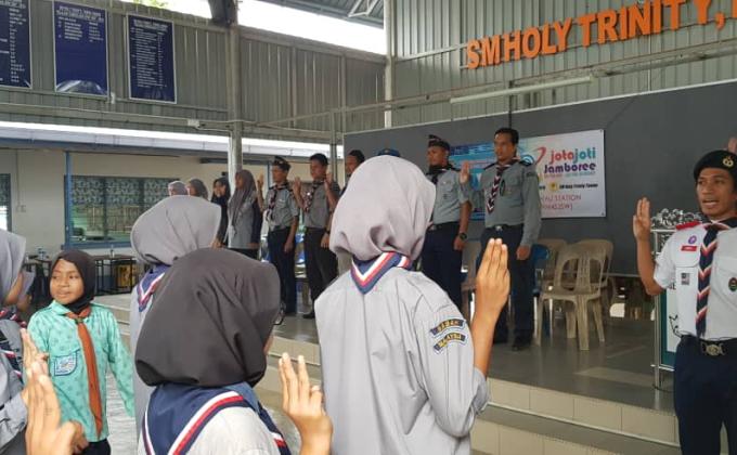 Persahabat ahli Pengakap sangat luas dengan adanya Jota Joti. 