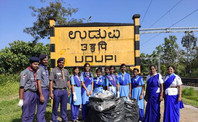 Swacch Bharath cleanliness drive by The Bharath Scouts and Guides Udupi.