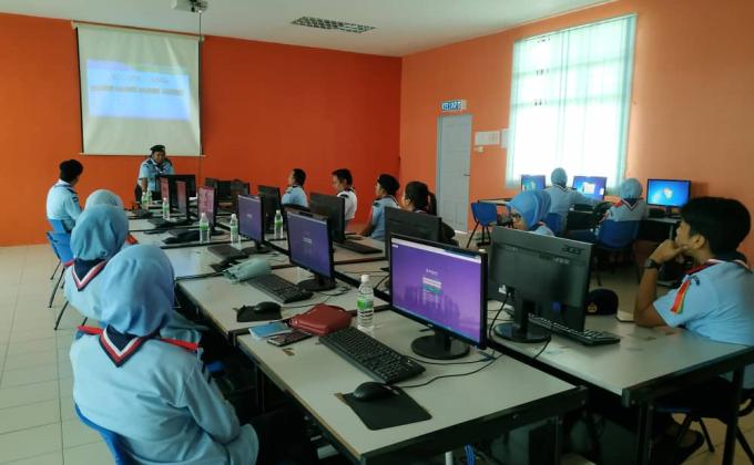 KURSUS PENGENALAN  MESSENGERS OF PEACE ROVERS A BALUNG