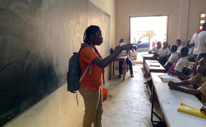 ENSEMBLE METTONS FIN AUX VIOLENCES FAITES AUX FEMMES !