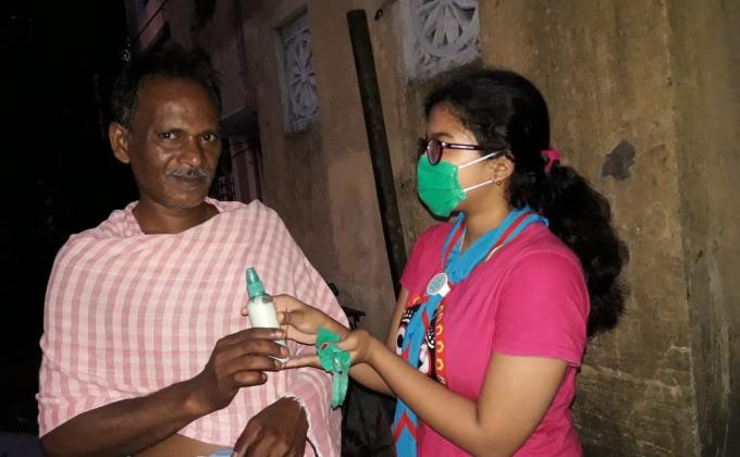 Homemade Handwash Distribute 