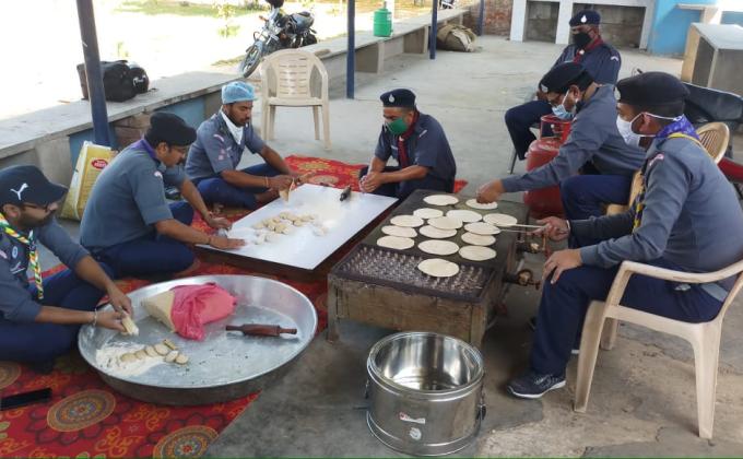 जरूरतमंद के लीऐ स्काउट रसोई का शुभारभं 
