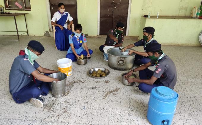 Prepared summer drinks & food for Covid Warriors