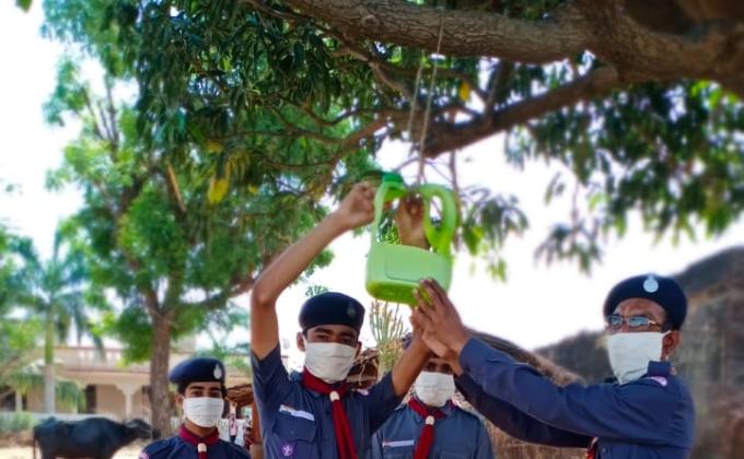 Service at Jhunjhunu Railway Staition for a special train for labours of Uttar Predesh state.