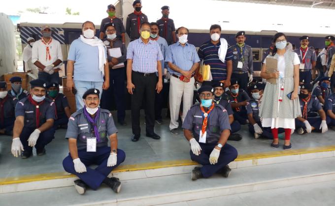 बिहार स्पेशल श्रमिक ट्रैन को किया रवाना