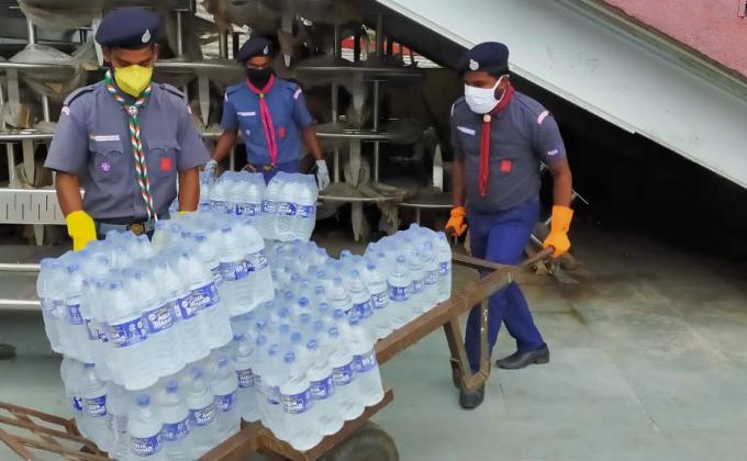 water & Food packet Distribution service