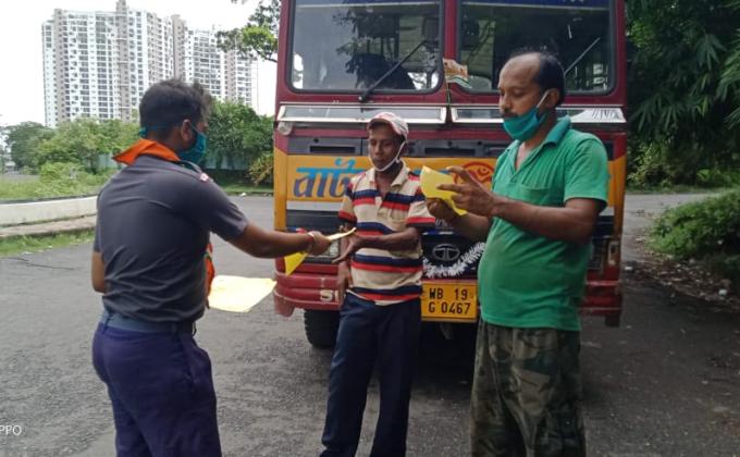 DISTRIBUTION OF ANTI-DENGUE LEAFLETS