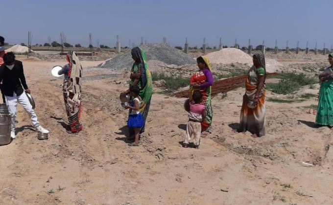 মাস্ক বিতরন কার্যক্রম 