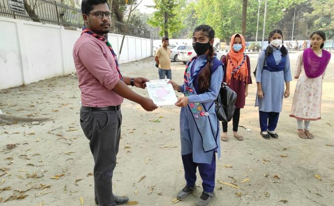 সাপ্তাহিক ক্রু-মিটিং 